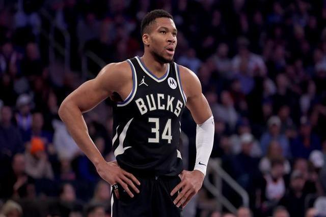 76人横扫魔术，利拉德扛起全队