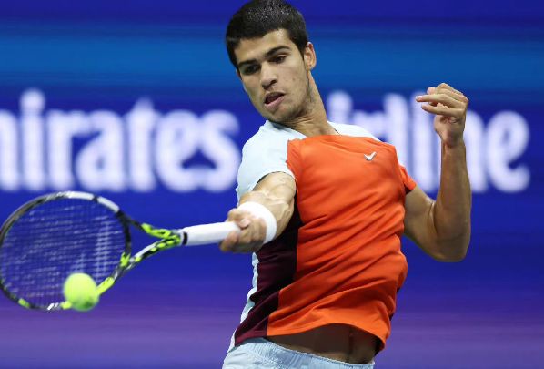 美网鏖战ATP总决赛，阿尔卡拉斯高光表现