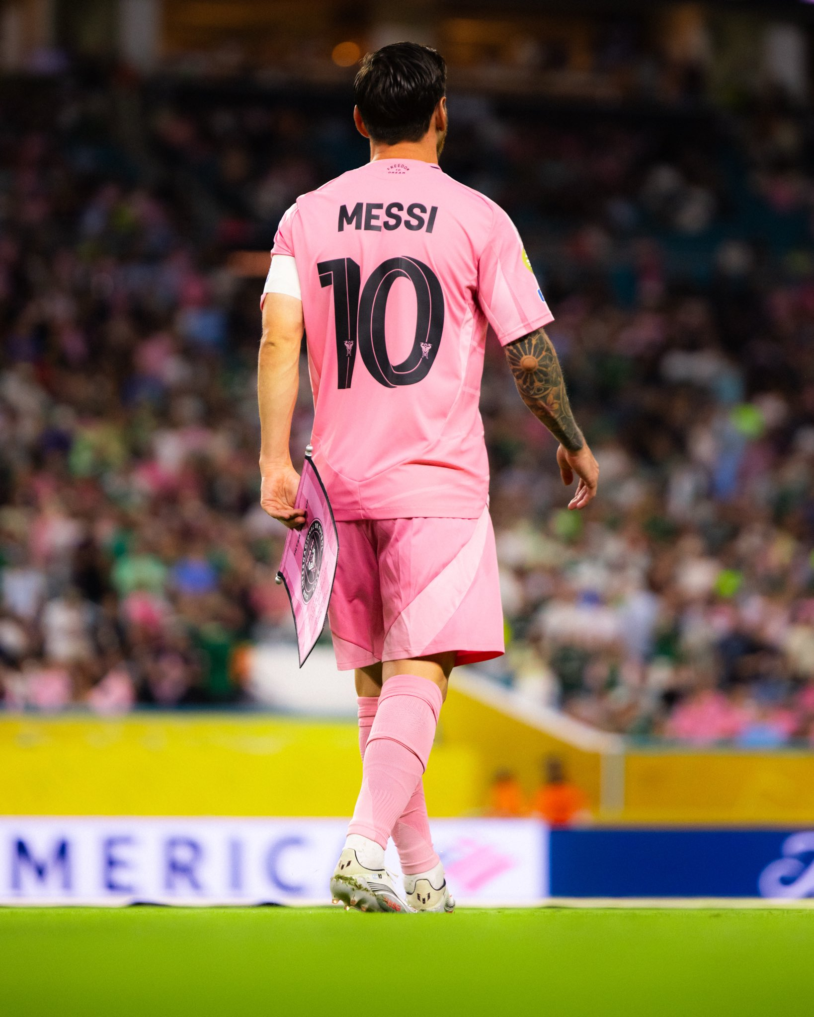 罗马横扫阿根廷,C罗惊艳四座 罗马横扫阿根廷,C罗惊艳四座