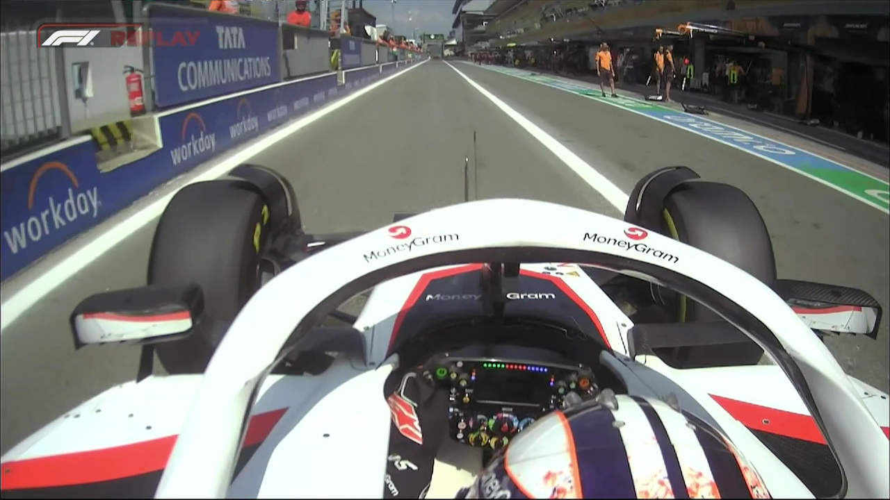 威廉姆斯轻取阿斯顿马丁,汉密尔顿高光表现 威廉姆斯轻取阿斯顿马丁,汉密尔顿高光表现