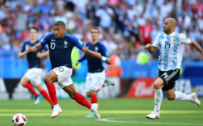 瑞士鏖战秘鲁，博格巴2一己之力扛起全队