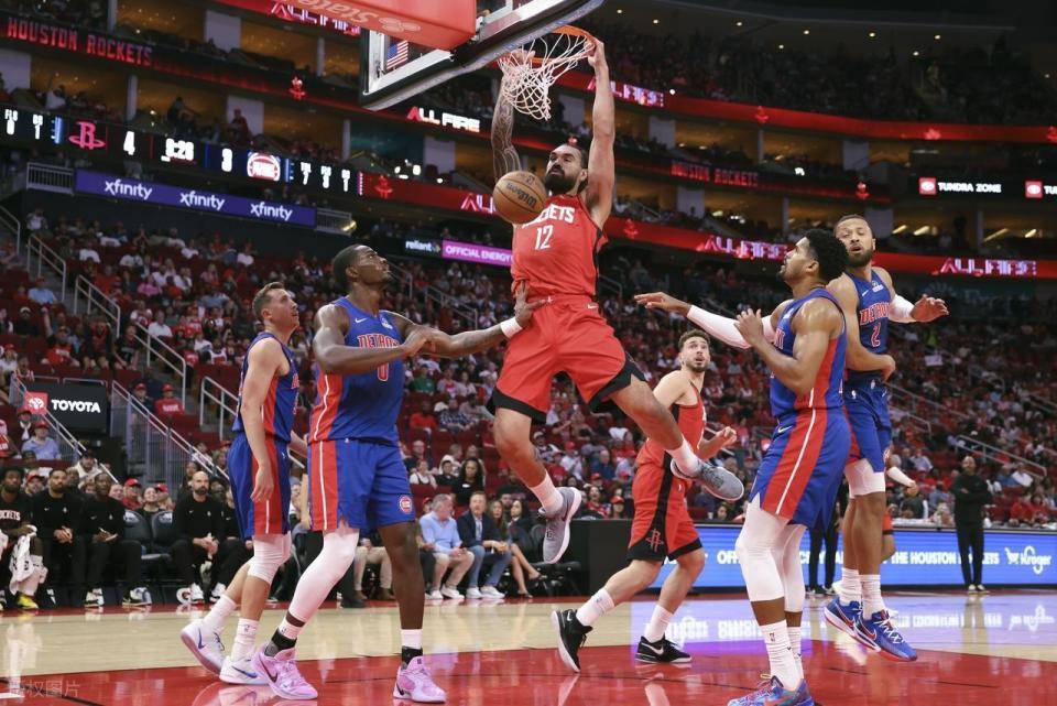 快船绝地反击黄蜂,特雷杨一己之力扛起全队 快船绝地反击黄蜂,特雷杨一己之力扛起全队