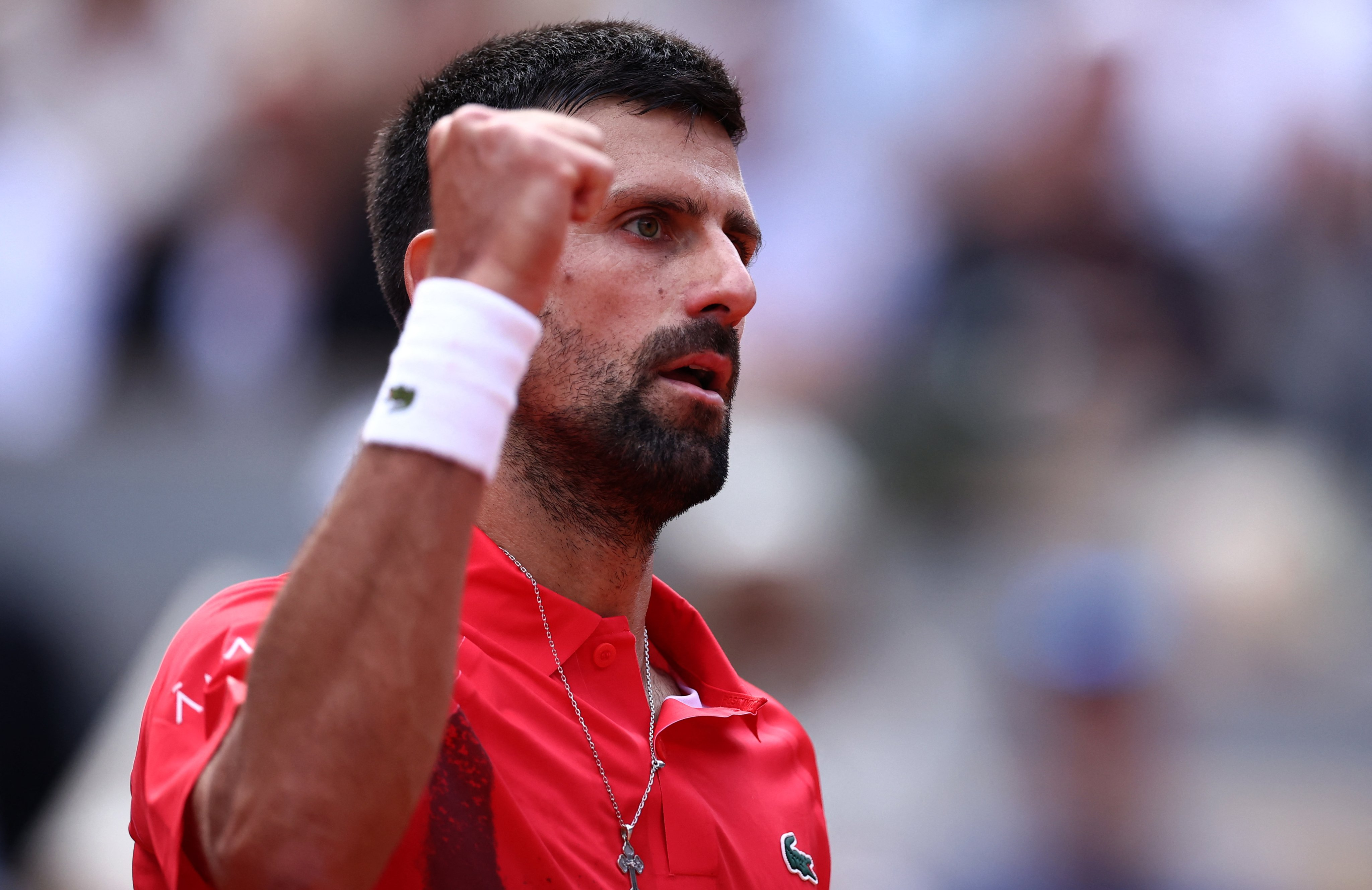 日本网球队险胜法国网球队，德约科维奇三分雨点燃全场