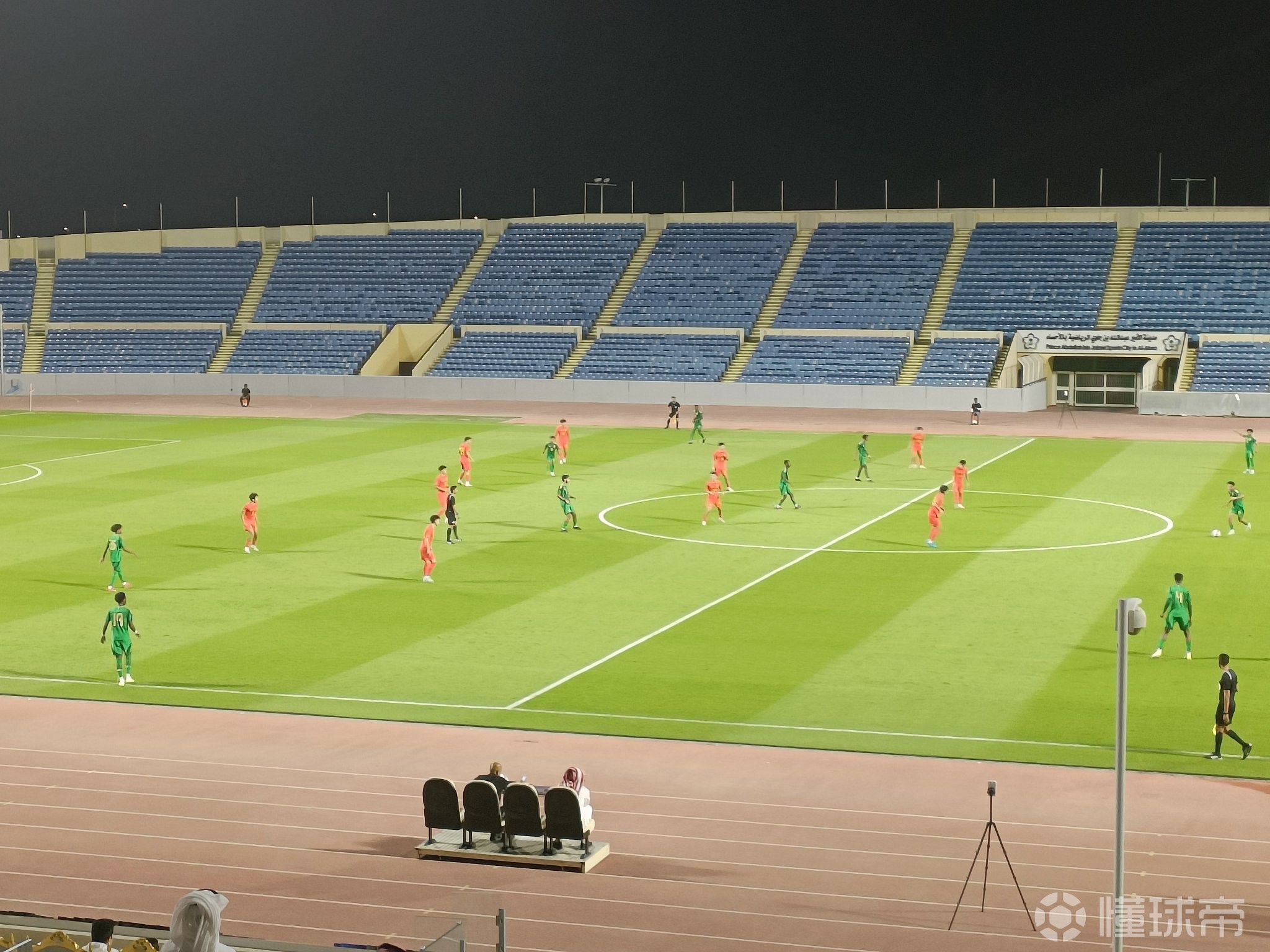 里尔客场痛失卡昂逆转，连胜势头暂止